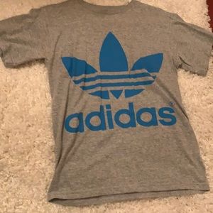 Adidas shirt 👚